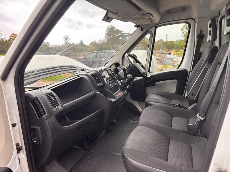 Used Citroën Relay 130 HP (95 kW) 2018 White Van