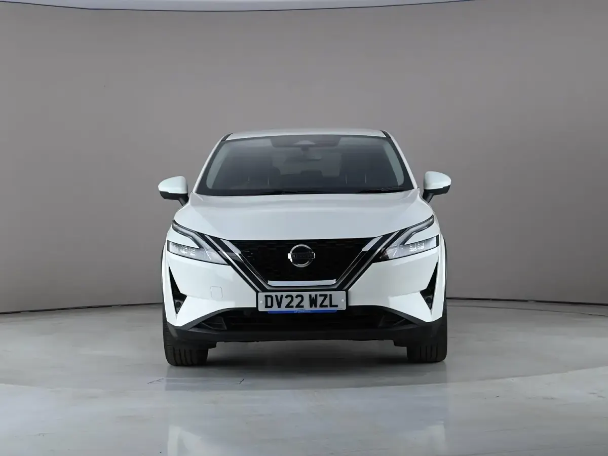 Used Nissan Qashqai N-Connecta 140 HP (102 kW) 2022 White SUV