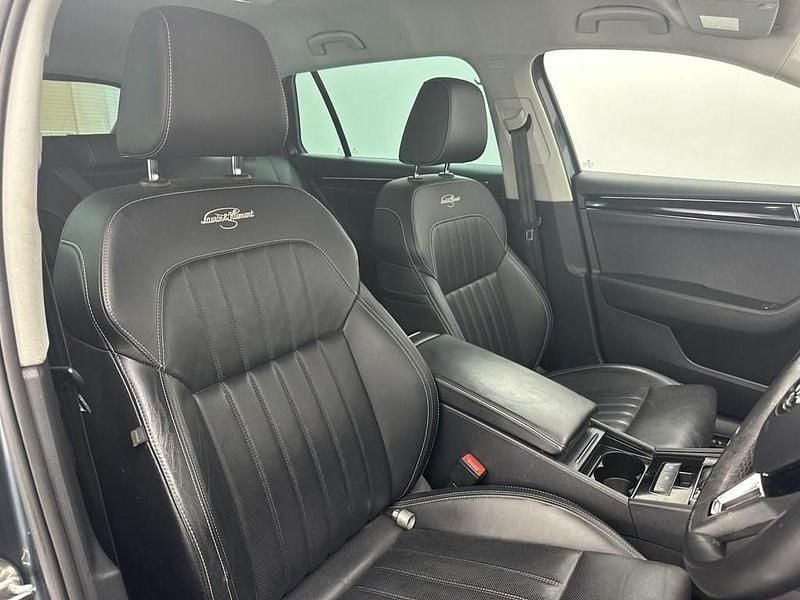 Used Skoda Superb LAURIN & KLEMENT 190 HP (139 kW) 2019 Grey Estate