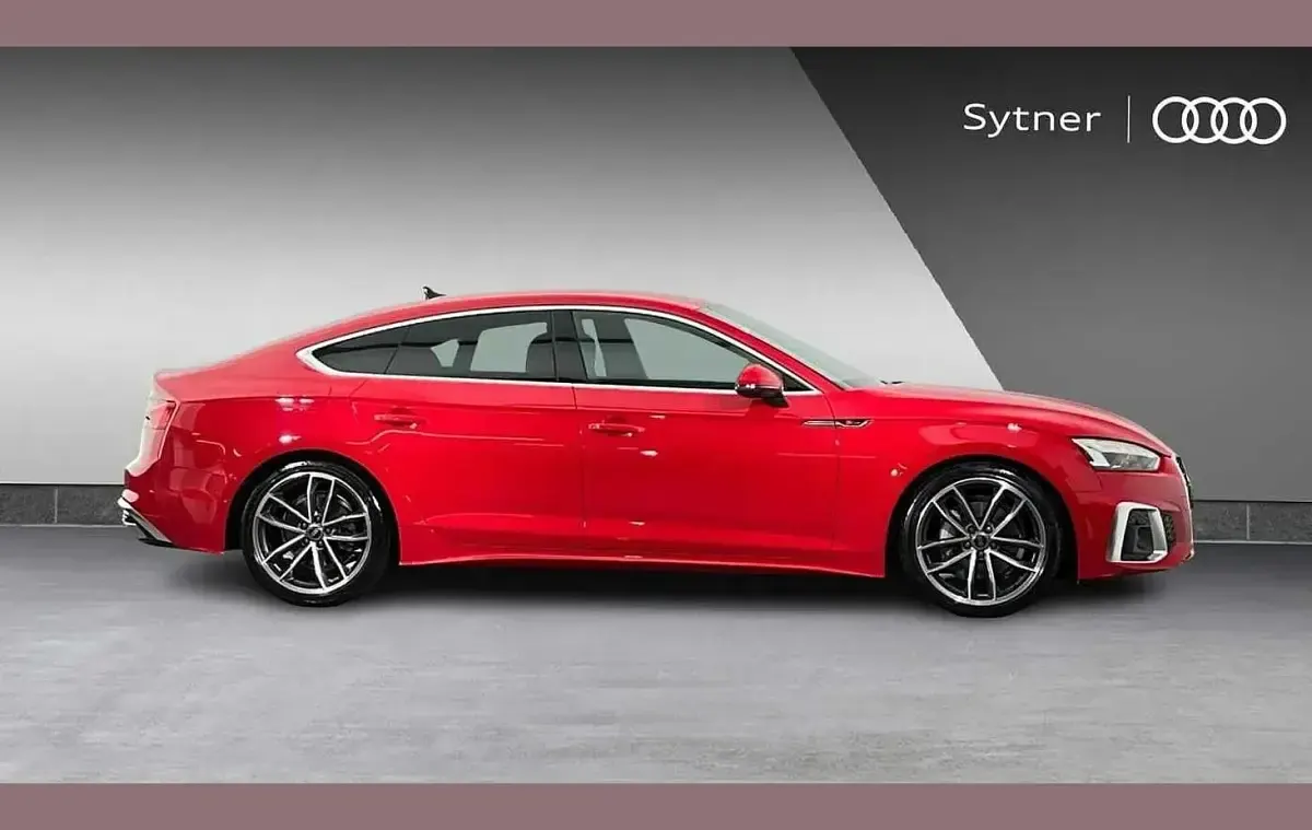 Używany Audi A5 S-Line 200 KM (147 kW) 2024 Czerwony Hatchback