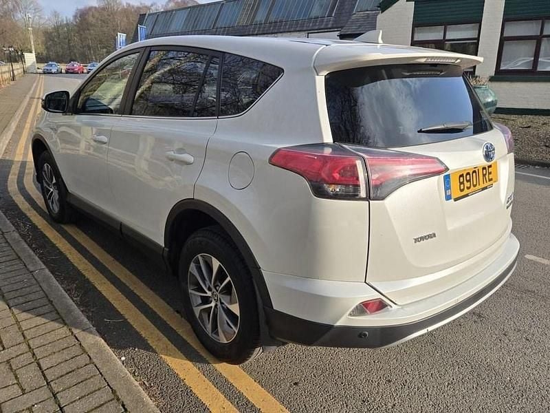Used Toyota RAV4 Business Edition 197 HP (144 kW) 2016 White SUV