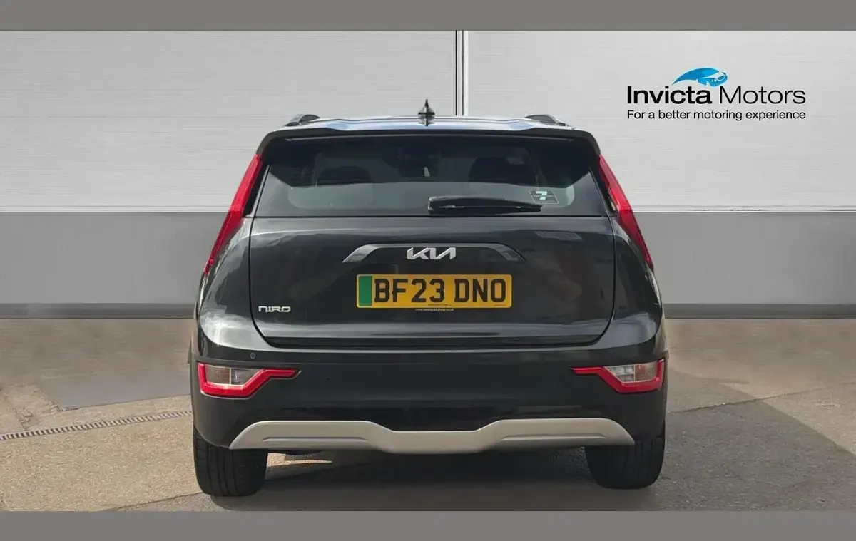 Used Kia e-Niro 150 kW (204 HP) 2023 Grey SUV