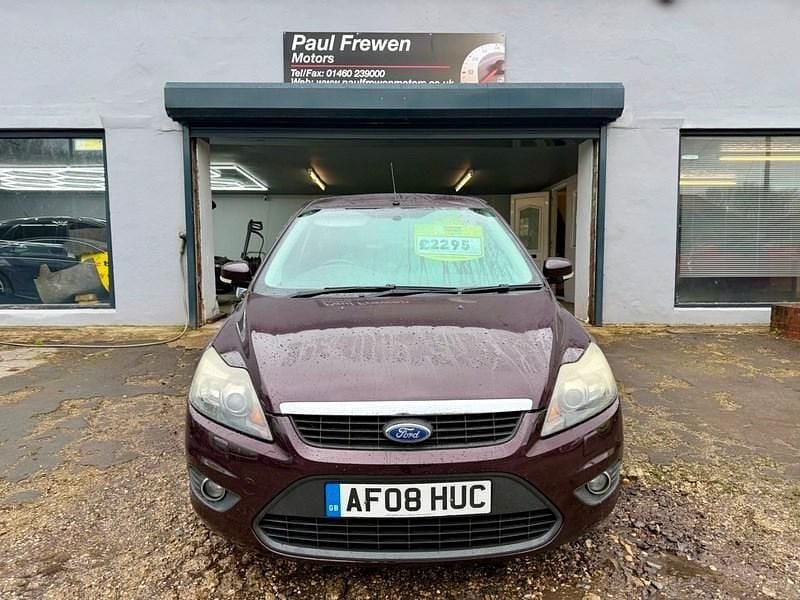 Used Ford Focus Zetec 2008 Red Hatchback