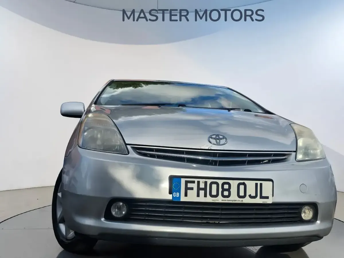 Used Toyota Prius 76 HP (55 kW) 2008 Silver Hatchback