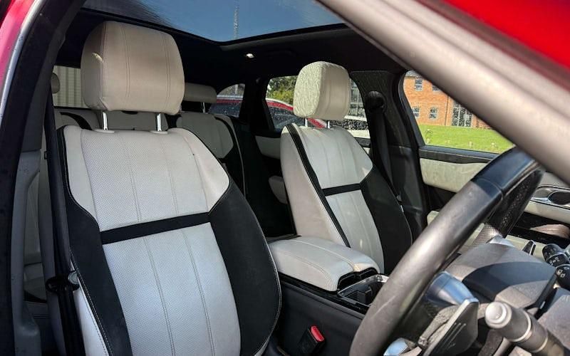 Usado Land Rover Range Rover Velar R-Dynamic 241 CV (177 kW) 2020 SUV