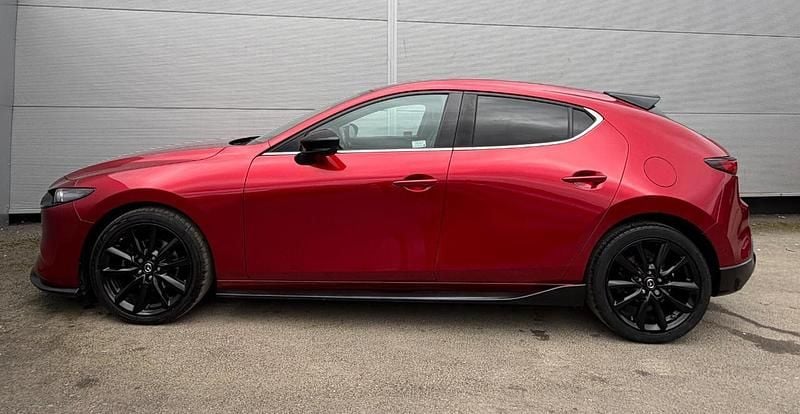 Used Mazda 3 Inclusive 120 HP (88 kW) 2020 Red Hatchback
