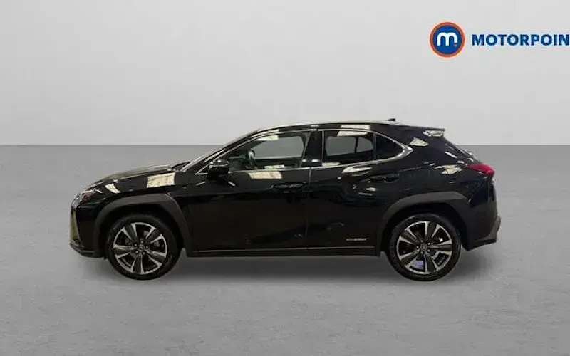 Usado Lexus UX 250h 184 HP (135 kW) 2024 SUV