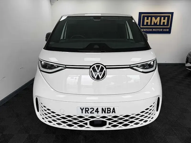 Used VW ID. Buzz Pro 150 kW (204 HP) 2024 White MPV