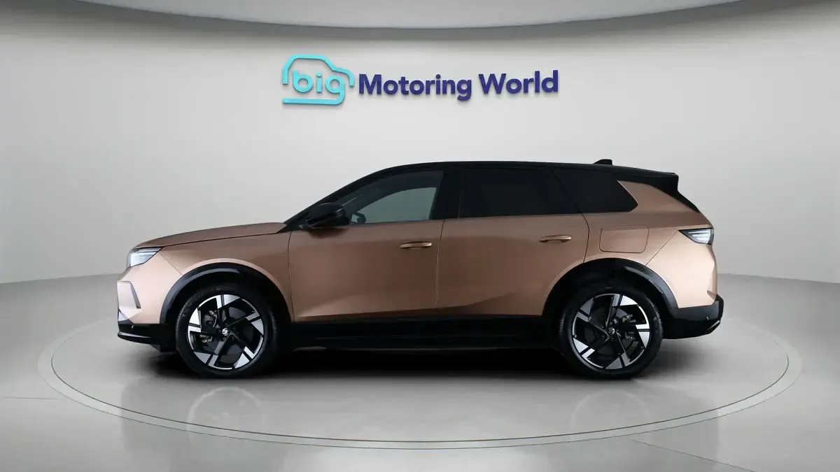 Used Vauxhall Grandland Ultimate 239 kW (325 HP) 2024 Brown SUV