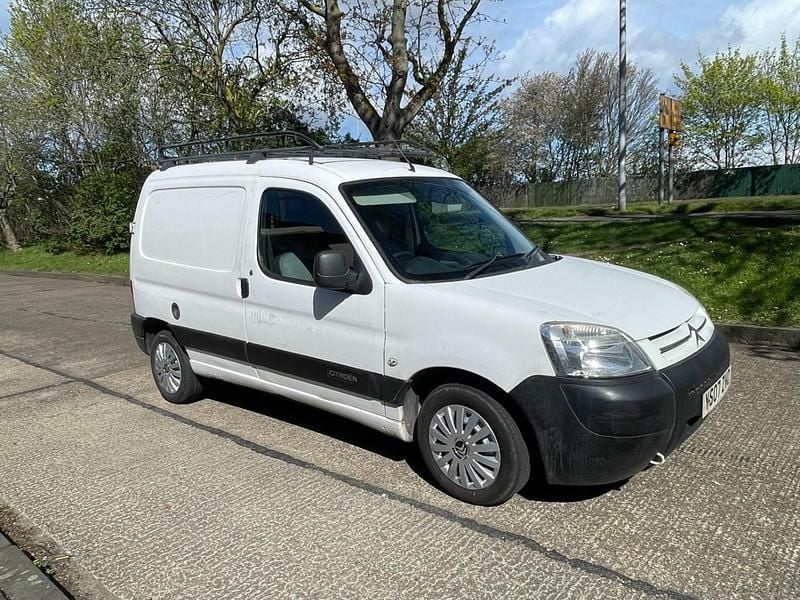 Used Citroën Berlingo 75 HP (55 kW) 2007 White MPV