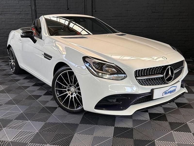 Begagnad Mercedes E250 AMG line 204 HK (150 kW) 2017 Vit Cab