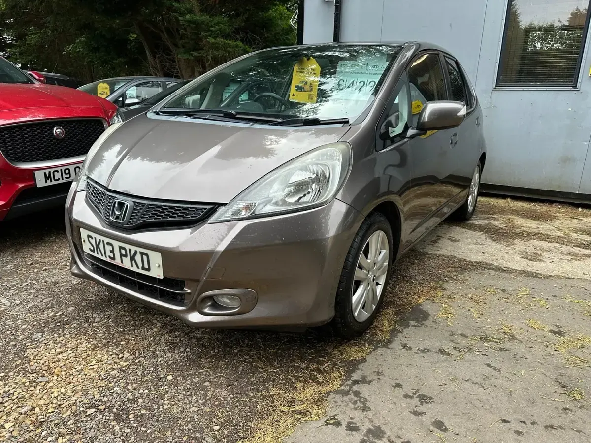 Used Honda Jazz EX 98 HP (72 kW) 2013 Brown Hatchback