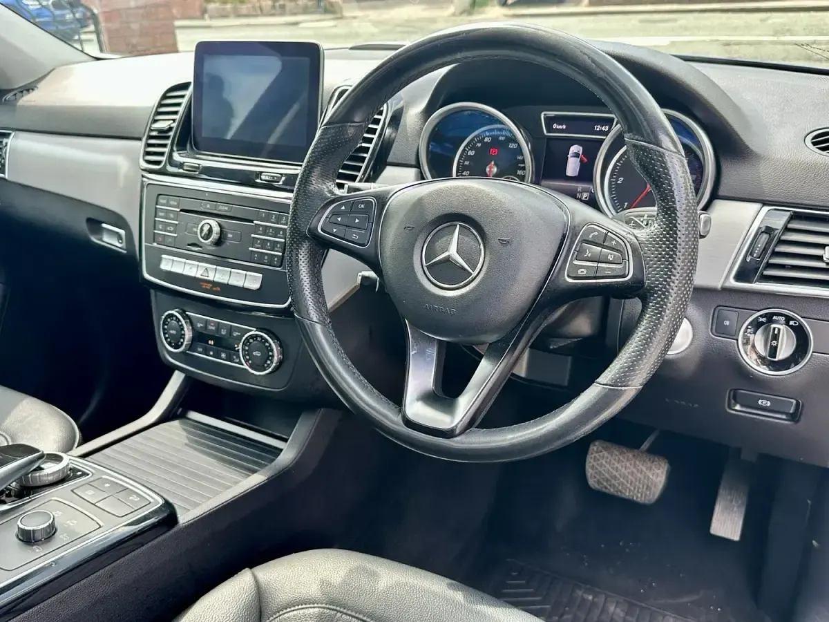 Used Mercedes GLE250 Premium 2018 Blue SUV