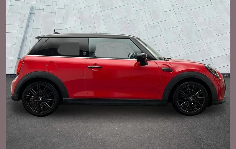 Used Mini Cooper Exclusive 134 HP (98 kW) 2023 Red Hatchback