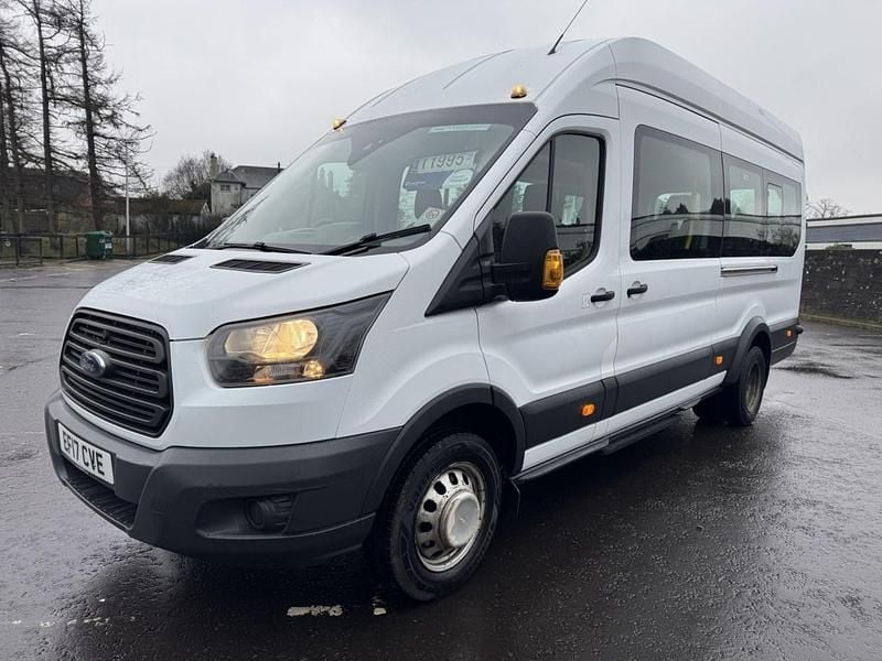 Used Ford Transit Trend 2017 White Sedan