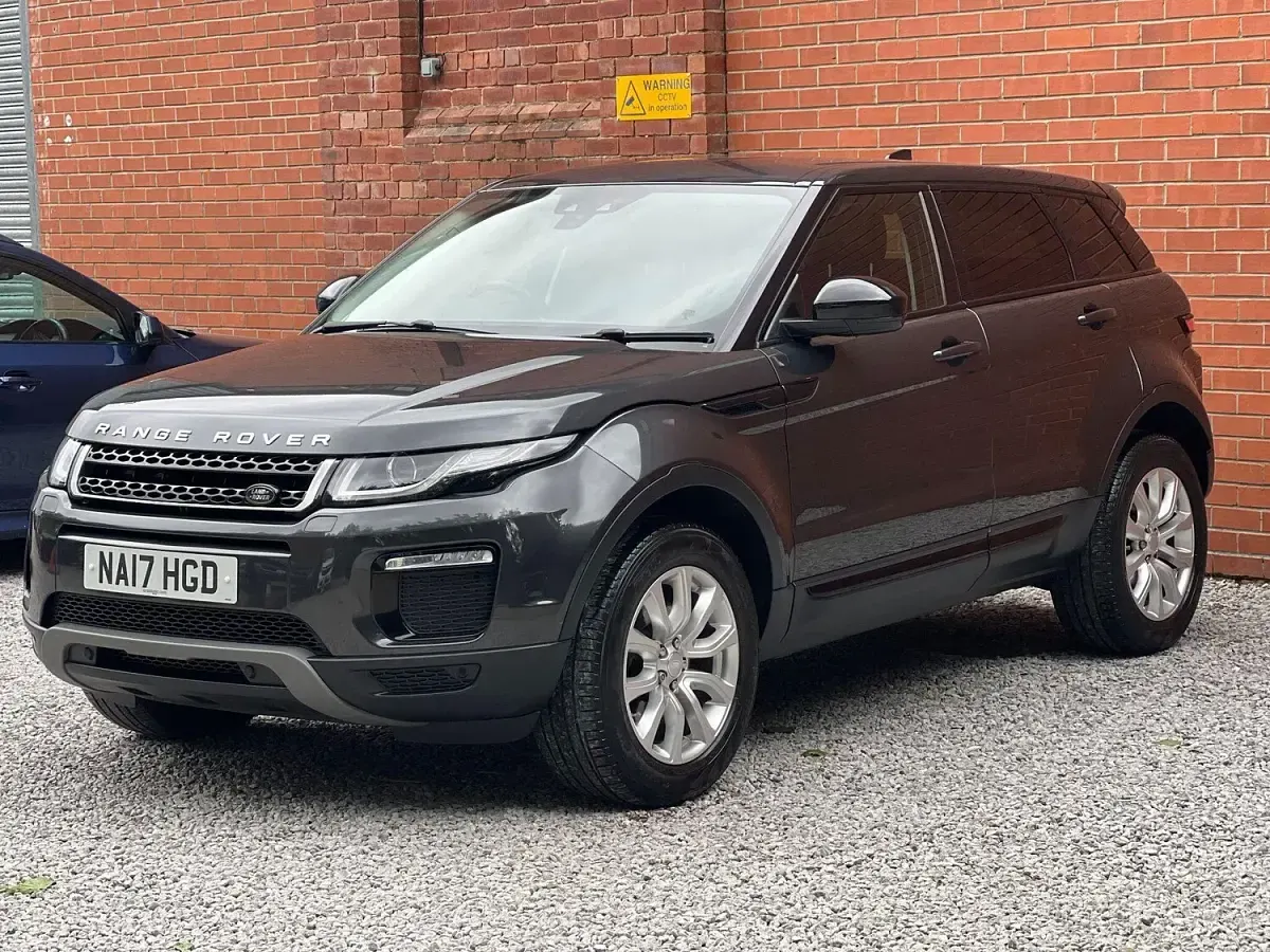 Used Land Rover Range Rover evoque SE 2017 Grey Estate