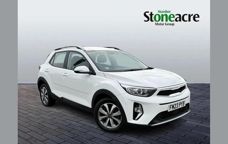 Used Kia Stonic 99 HP (72 kW) 2023 White SUV