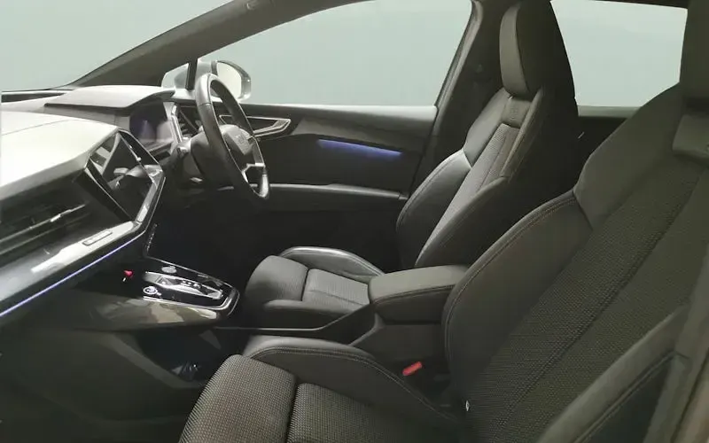 Second-hand Audi Q4 e-tron S-Line 125 kW (170 CP) 2022 SUV