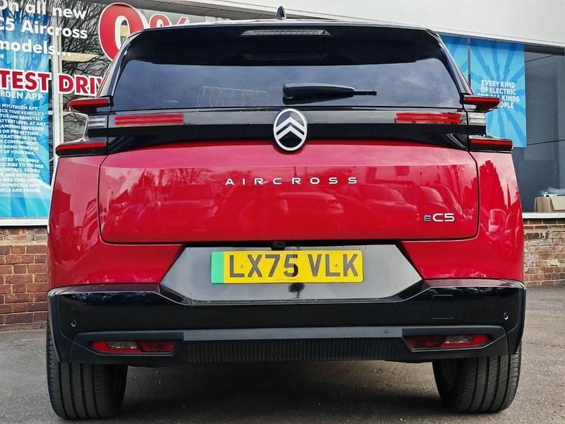 Used Citroën C5 Aircross Comfort 152 kW (207 HP) 2025 Red SUV