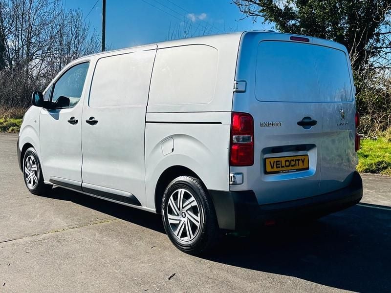 Used Peugeot Expert 2018 Silver Van