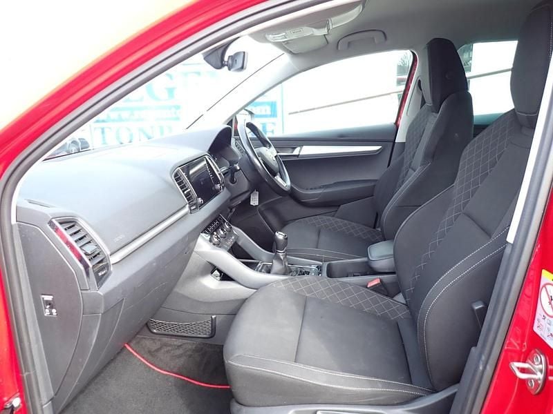 Used Skoda Karoq SE 115 HP (84 kW) 2019 Red SUV