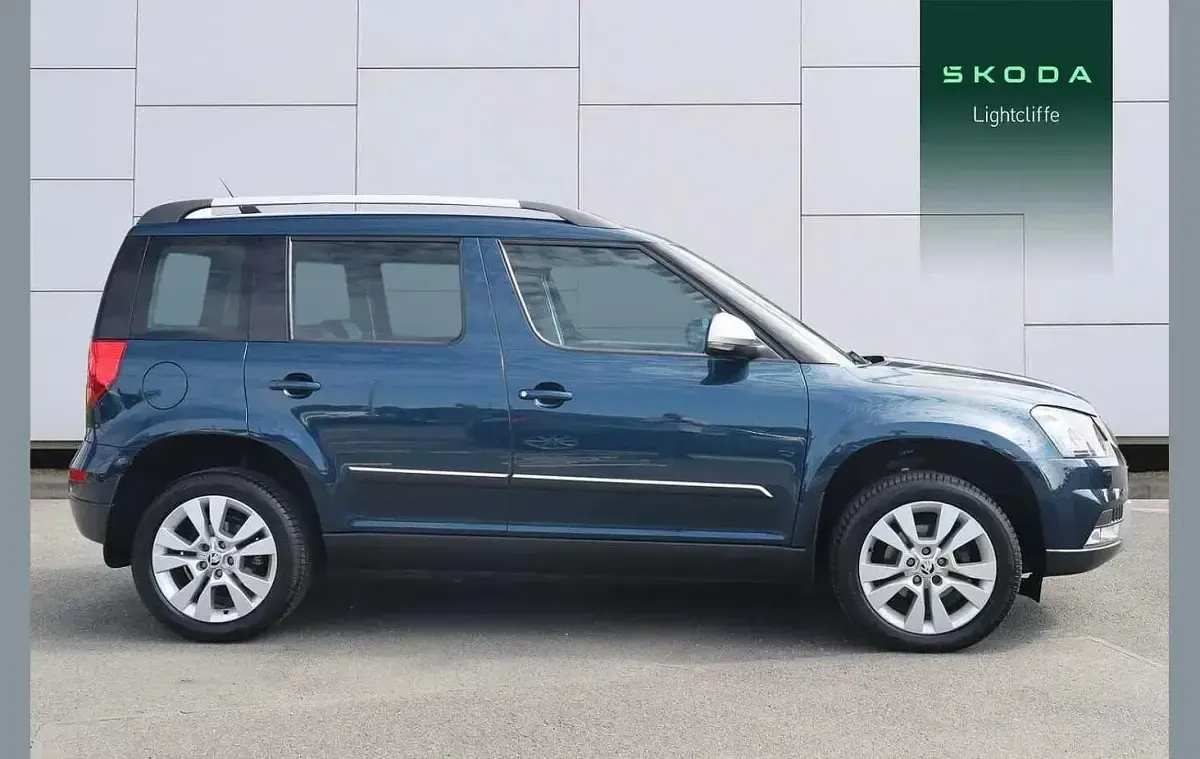 Used Skoda Yeti Outdoor Drive 108 HP (79 kW) 2017 Blue SUV