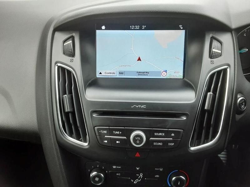 Used Ford Focus ST-Line 2017 Red Hatchback