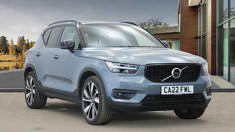 Thunder grey Used 2022 Volvo XC40 R-Design Pro SUV | £28,495 (A bit pricey) - Image 1/4