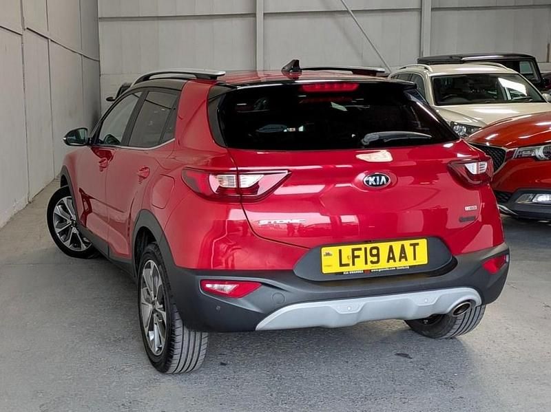 Used Kia Stonic 118 HP (86 kW) 2019 Red SUV