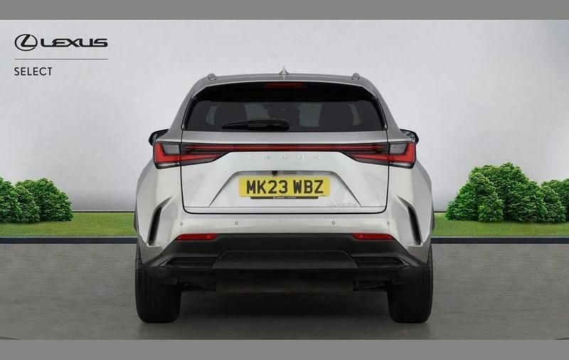 Used Lexus NX450h+ 301 HP (221 kW) 2023 Silver SUV