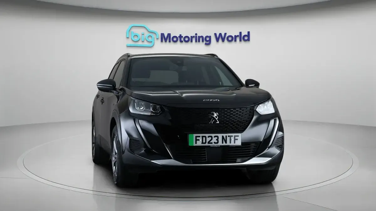 Used Peugeot e-2008 Active+ 98 kW (134 HP) 2023 SUV