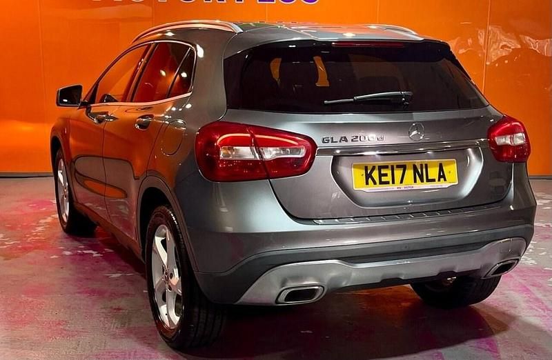 Used Mercedes GLA200 136 HP (100 kW) 2017 Grey SUV