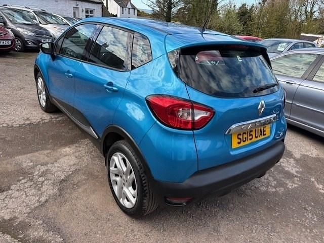 Used Renault Captur Dynamique 90 HP (66 kW) 2015 Blue SUV