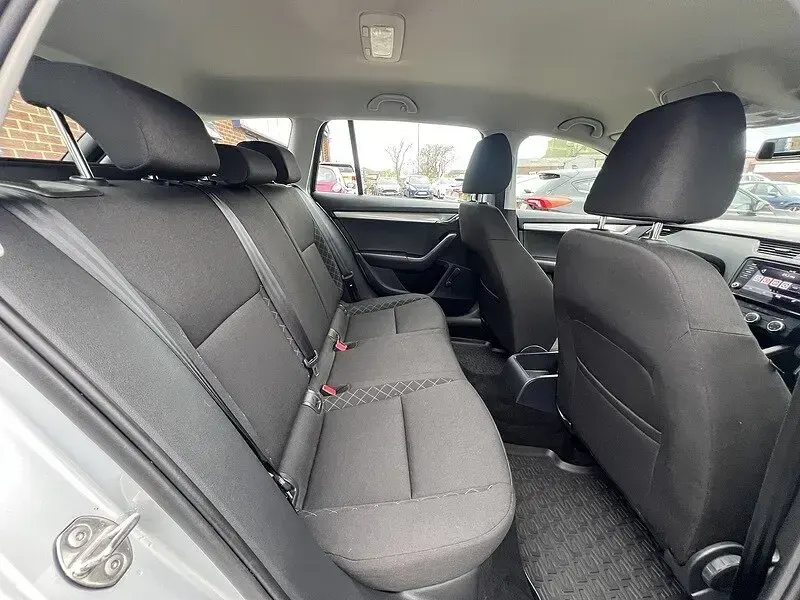 Used Skoda Octavia 113 HP (83 kW) 2026 Grey Estate