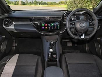 New Alfa Romeo GT Junior 136 HP (100 kW) 2025 Metallic  navigli blue Hatchback