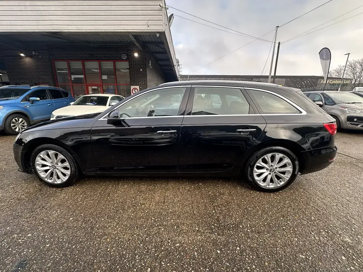 Used Audi A4 147 HP (108 kW) 2017 Black Estate