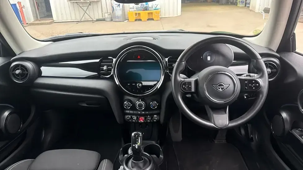 Second-hand Mini Cooper S Classic 178 CP (130 kW) 2022 Verde Hatchback