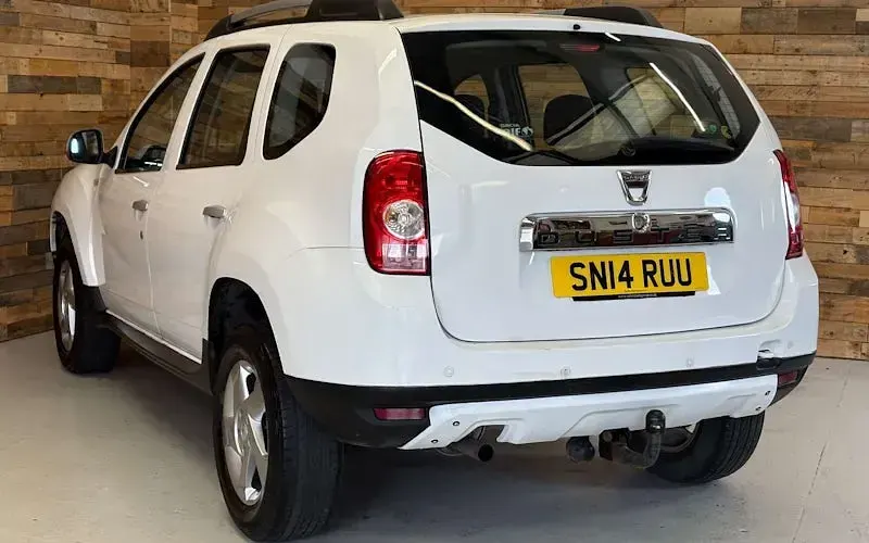 Usado Dacia Duster Lauréate 110 HP (80 kW) 2014 Branco SUV