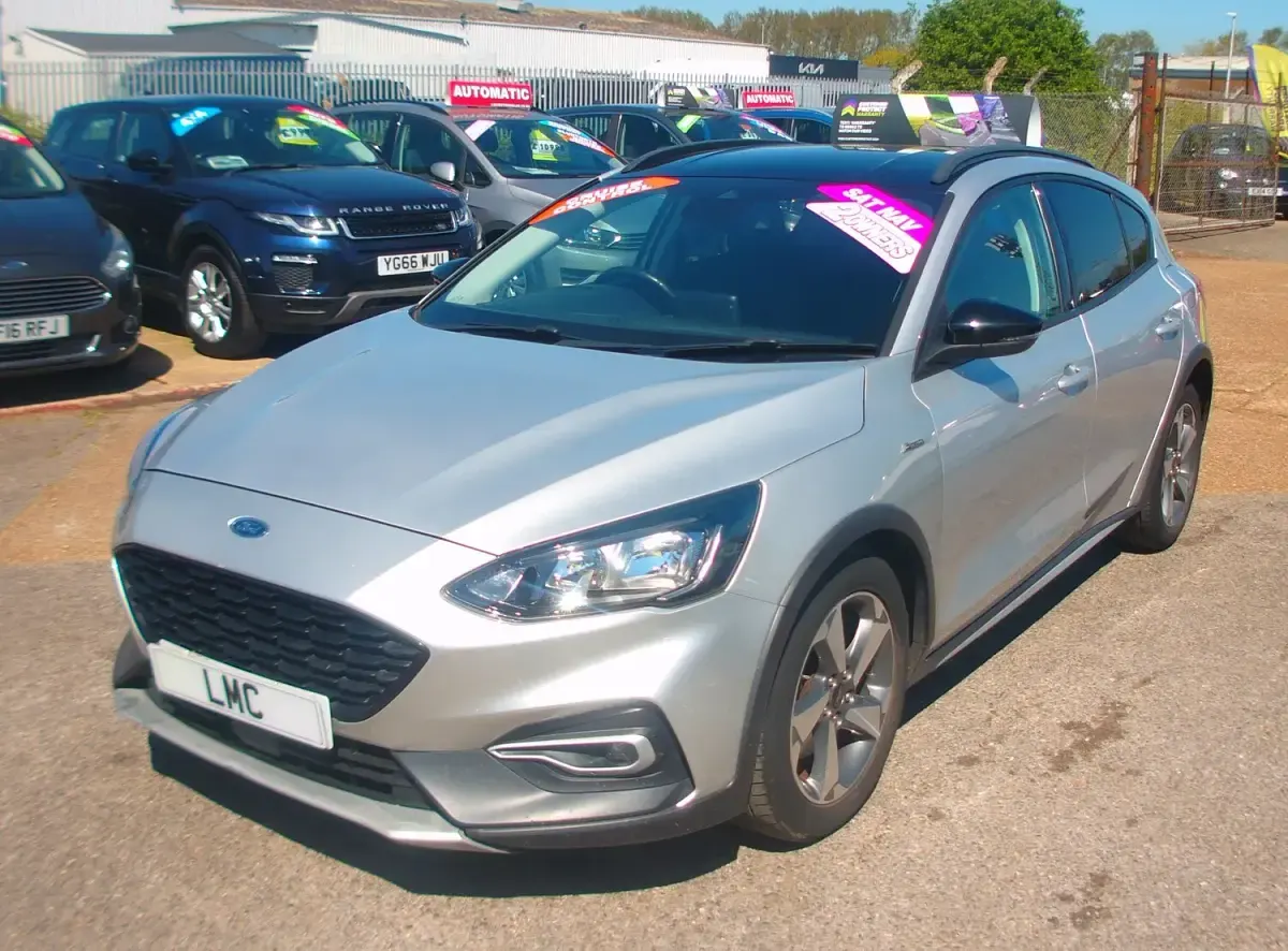 Used Ford Focus Active 125 HP (91 kW) 2019 Silver Hatchback