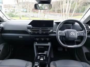 Used Citroën C4 PureTech 131 HP (96 kW) 2022 White Hatchback