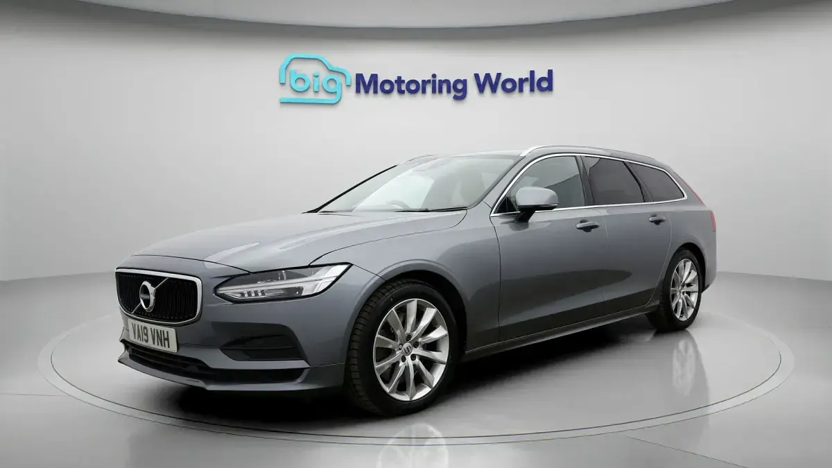 Used Volvo V90 Momentum 190 HP (139 kW) 2019 Grey Estate