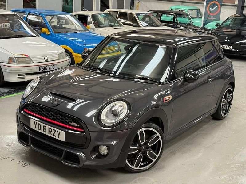 Grey Used 2018 Mini Cooper S Hatch Hatchback | £9,750 (A bit pricey) - Image 1/4