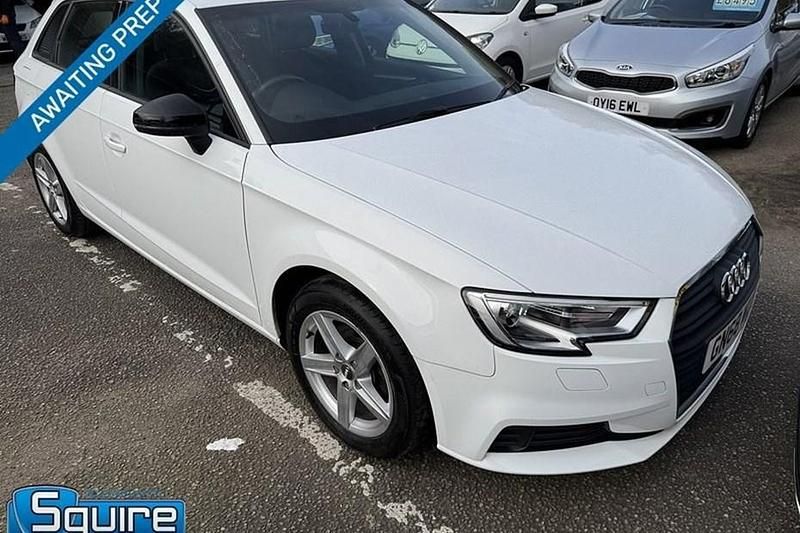 Used Audi A3 Comfort 116 HP (85 kW) 2018 White Sedan