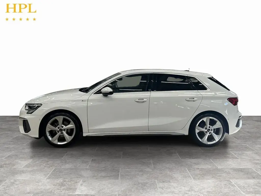 Used Audi A3 Sportback S-Line 150 HP (110 kW) 2023 White Hatchback