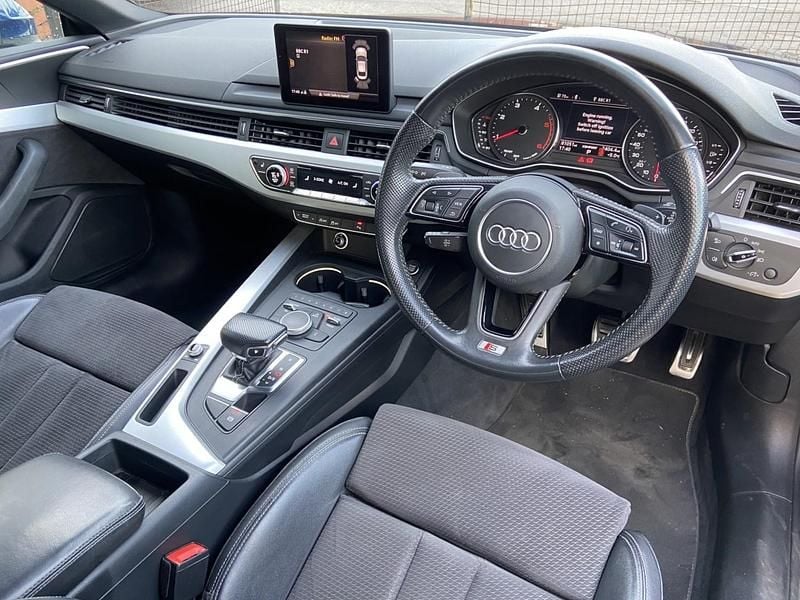 Begagnad Audi A5 S-Line 190 HK (139 kW) 2018 Blå Sportkupé