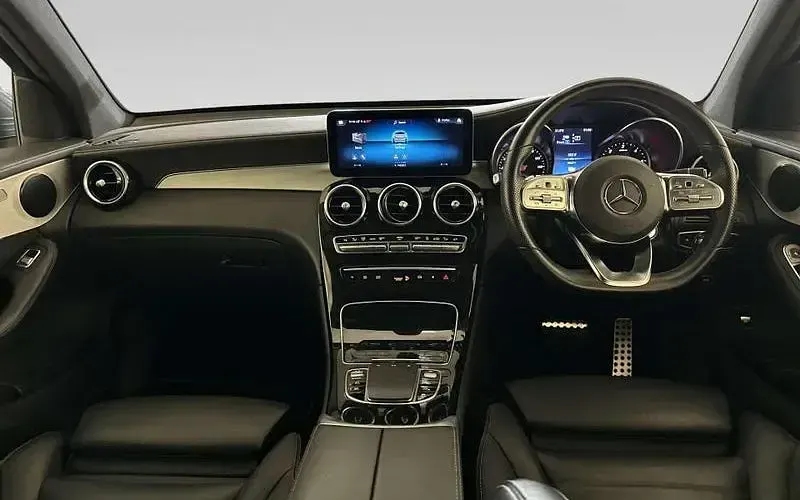 Used Mercedes E300 AMG line 306 HP (225 kW) 2022 Estate