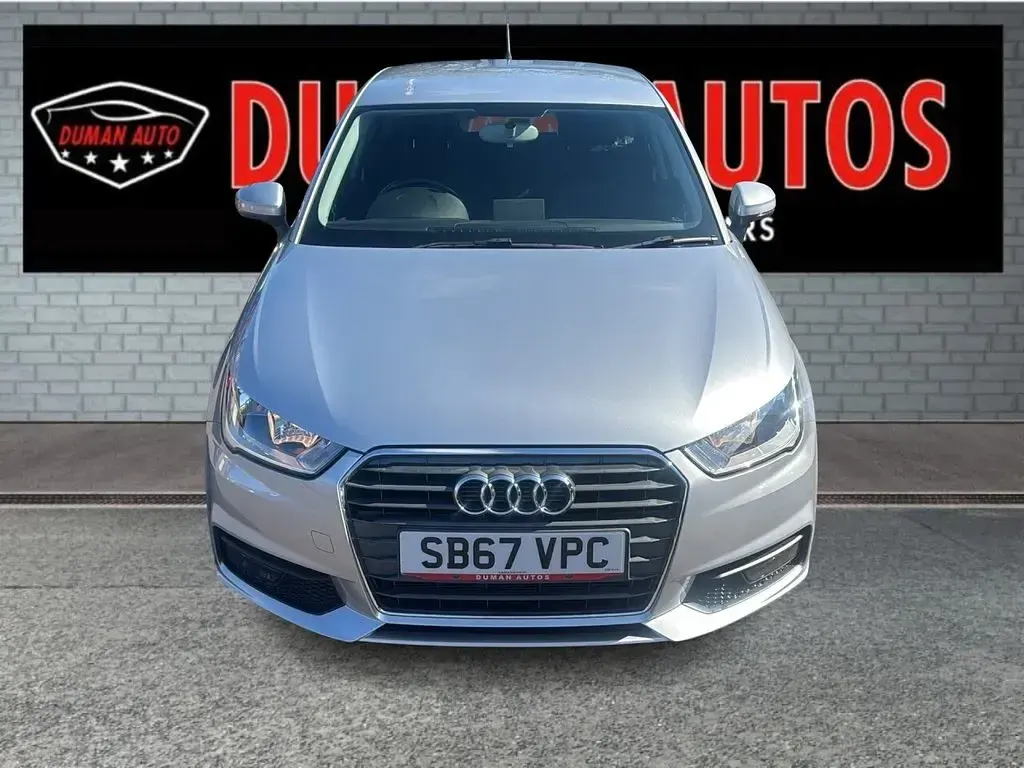 Usado Audi A1 Sportback Sport 125 HP (91 kW) 2017 Prateado Citadino