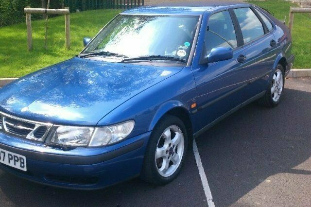 Begagnad Saab 9-3 2000 Halvkombi