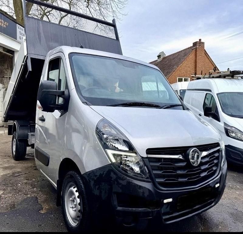 Used Vauxhall Movano 2018 Silver MPV