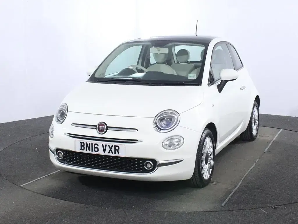 Used Fiat 500 Lounge 69 HP (50 kW) 2016 White Hatchback